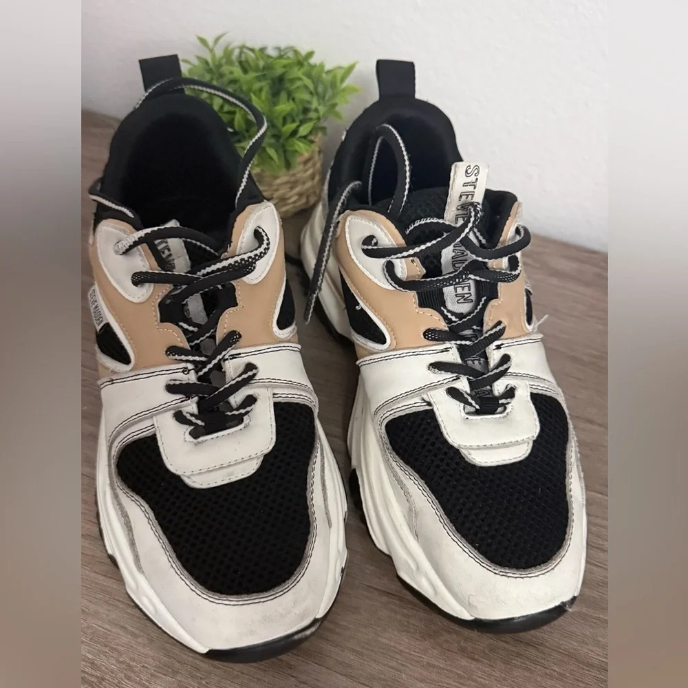 Steve Madden Black, White, and Tan Sneakers/ Used